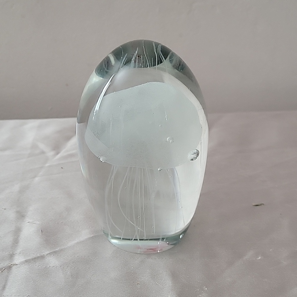 Home Art Glass White Jellyfish With Bubbles Paperweight